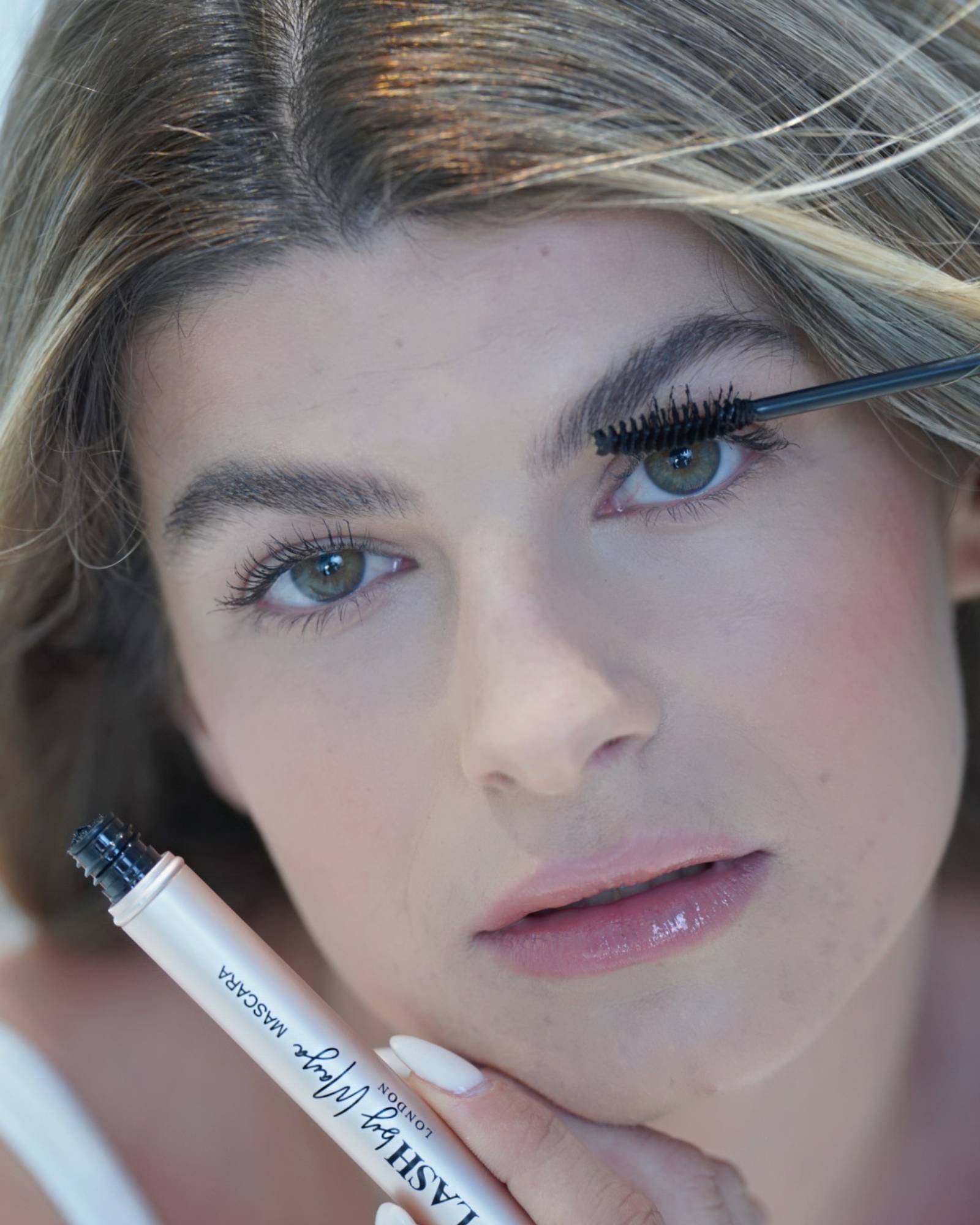 MASCARA VERRIJKT MET GROEISERUM